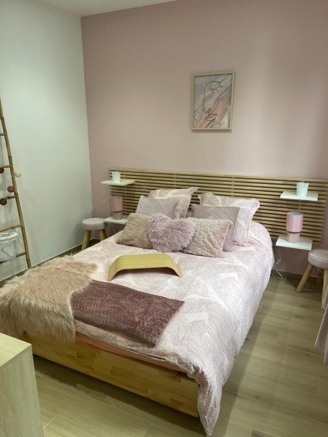 Adelyna Cosy Apartment วิชี ภายนอก รูปภาพ